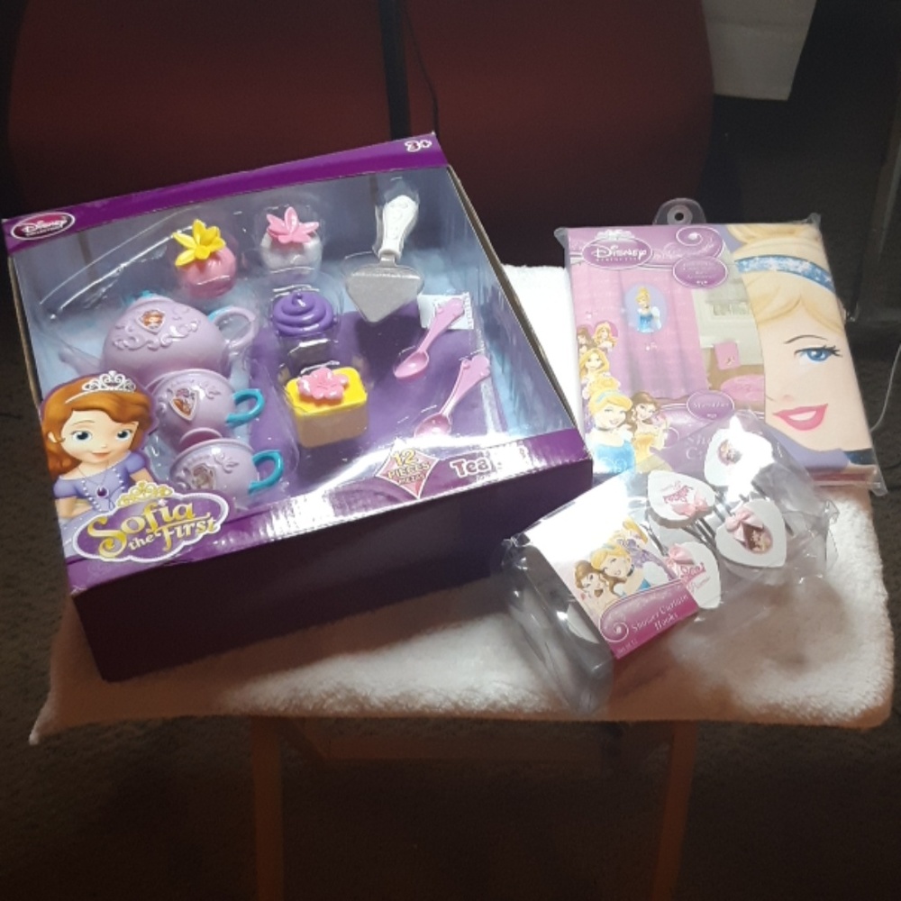 Disney Tea set, Curtain & Hooks Bundle
